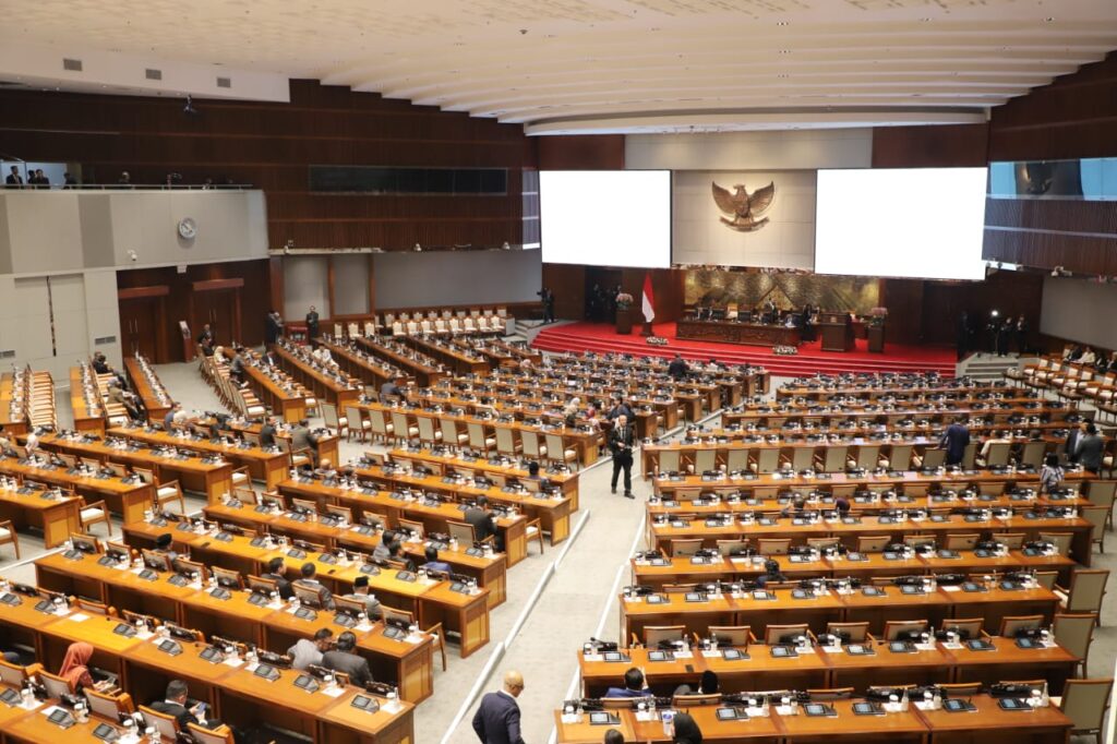 DPR RI