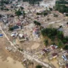 Banjir Sumatera Tewaskan 900 Orang, Krisis Kemanusiaan Memburuk Banjir Sumatera